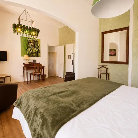 Hébergement de vacances Domaine De Charme Sur Privé *