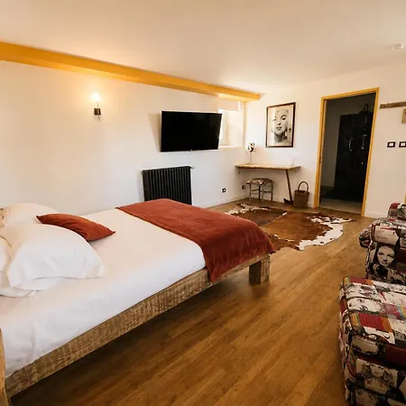 Domaine De Charme Sur Privé *
